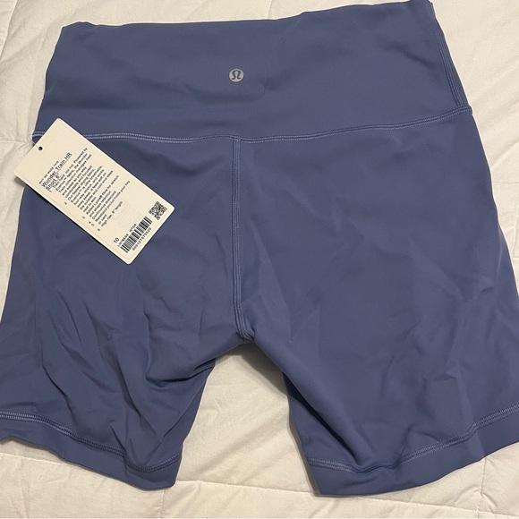 lululemon athletica Women's Blue Shorts - Picture 1 of 3